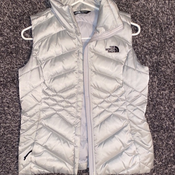 north face vest - Picture 1 of 2